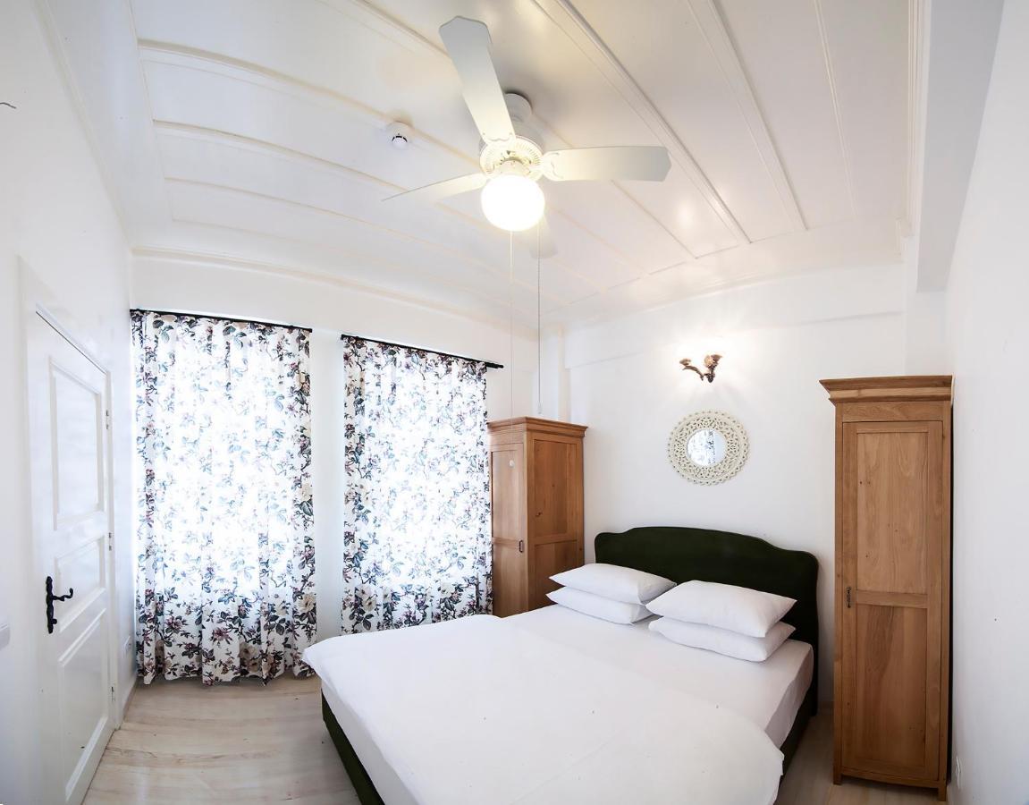 Quarante Hotel - Adult Only Bozcaada Island Exterior photo